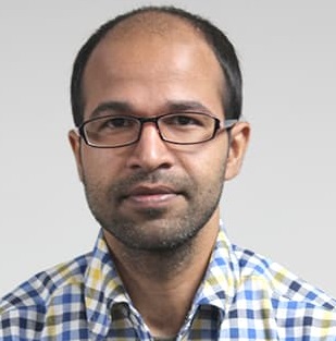 Expert in data visualization and predictive analytics